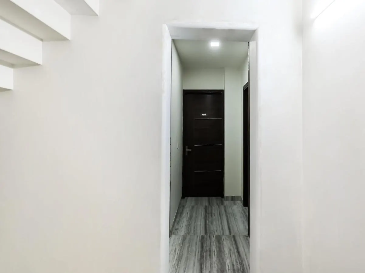 Capital O 85585 The Arjun Hotel 古尔冈