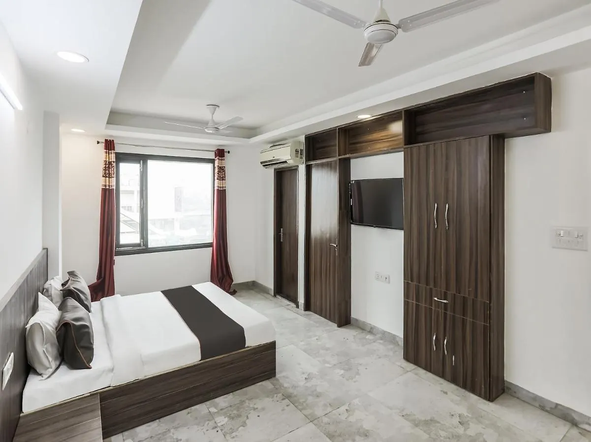 ***  Capital O 85585 The Arjun Hotel 古尔冈 印度