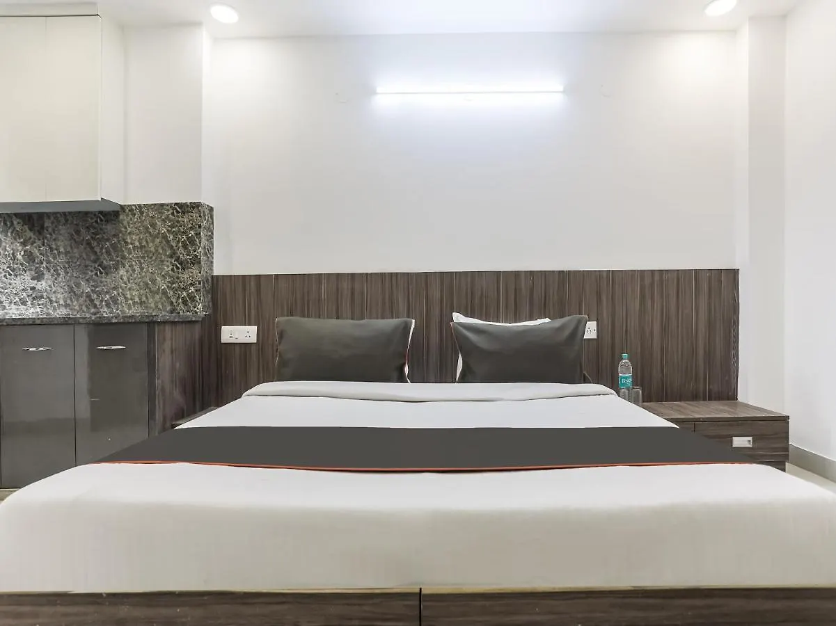 Capital O 85585 The Arjun Hotel 古尔冈